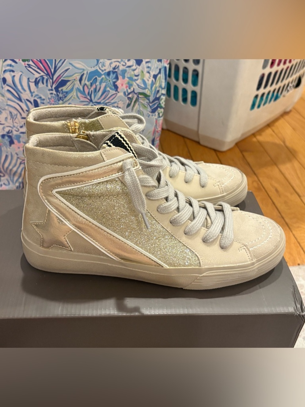 NWT Shu Shop Roxanne Gold Distressed Sneaker Size 8